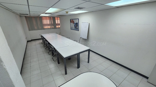 Edificio Venta La Urbina 3919 Mts2 Sonmetros2