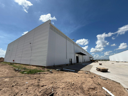 Excelente Nave Industrial Y Logística A Estrenar En El Parque Industrial Ruta 6