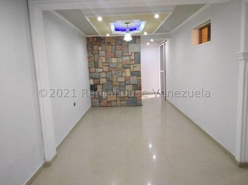 Imagen 3 de 14 de Gustavo Zavala Rentahouse 22-7933
