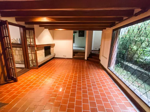 Casa En Venta En Provenza. Cod V2311