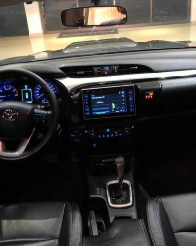 Imagen 5 de 9 de Toyota Hilux 4x4 Aut