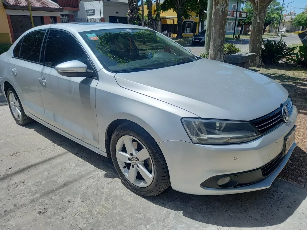 Volkswagen Vento 2.0 Luxury I 140cv Dsg