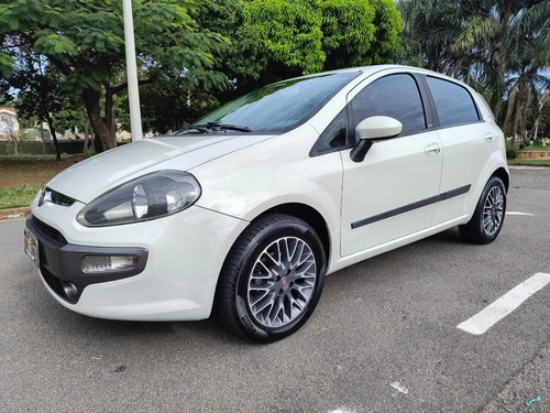 Fiat Punto 1.6 16v Essence Flex 5p