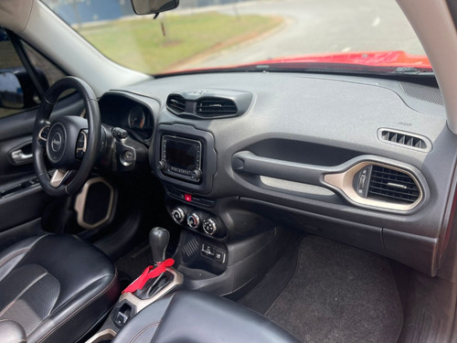 Jeep Renegade 1.8 Flex Aut. 5p