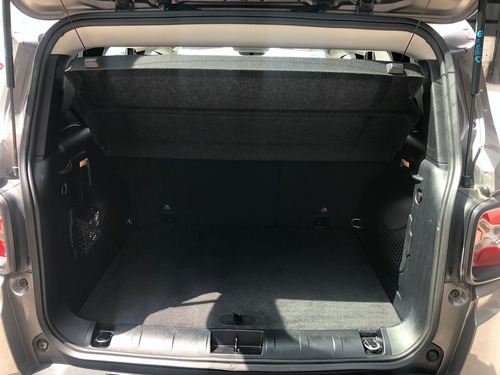 Imagen 10 de 15 de Jeep Renegade Sport Aut 1.8l 2018 Iva Credito Financiamiento
