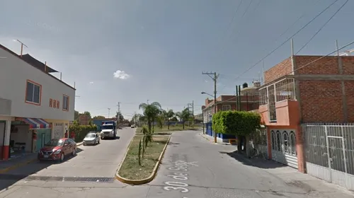 Se Vende Casa En Recuperacion Hipotecaria En Los Virreyes, Salamanca, Guanajuato ! Solo Contado Jmjc