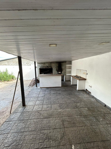 Casa Grande Buen Terreno Y Ubicación