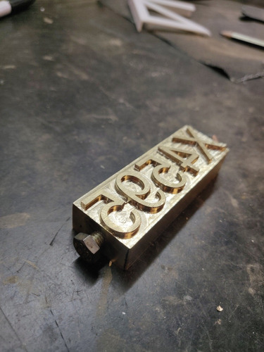 Sello Colmena De Bronce 75 X 25mm