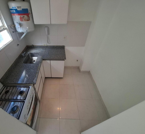 Departamento En Venta - 1 Dormitorio 1 Baño - Ramos Mejía
