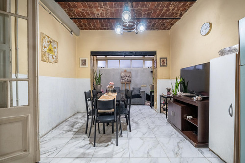 Ph De 4 Ambientes Con Patio Y Sin Expensas En Venta En Coghlan