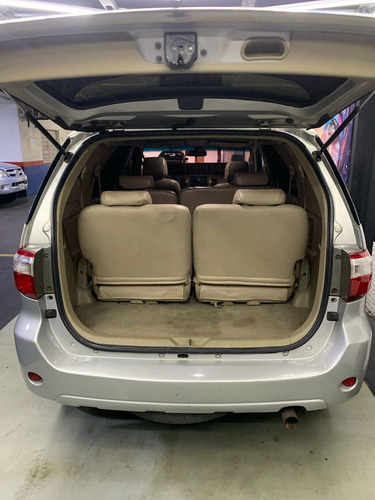 Toyota Fortuner 2010