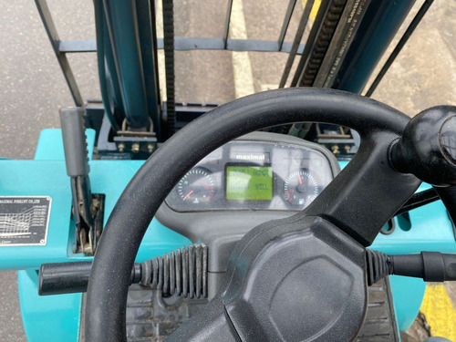 Imagen 4 de 13 de Autoelevador Maximal 2,5 Tn Tt Con Desplazador Diesel