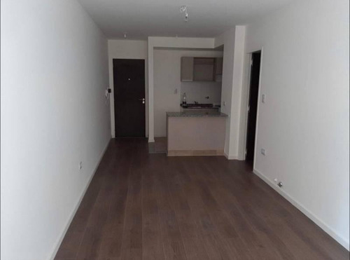 Imagen 2 de 9 de Se Vende, Departamento A Estrenar, De 1 Dormitorio Y Solárium. Zona Centro. Ideal Inversión.