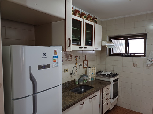 Apartamento /próximo Das Praias Astúrias E Tombo