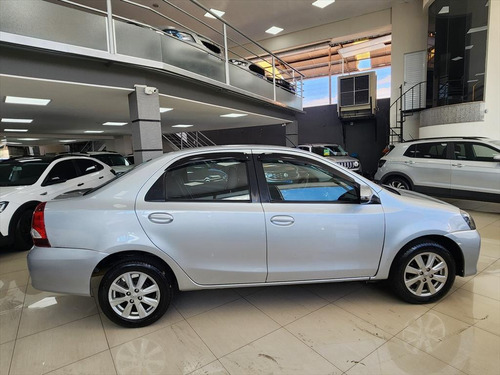 Toyota Etios 1.5 X PLUS SEDAN 16V FLEX 4P AUTOMÁTICO