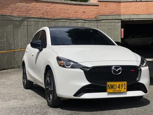 Mazda 2 Sport 1.5 Grand Touring Lx At