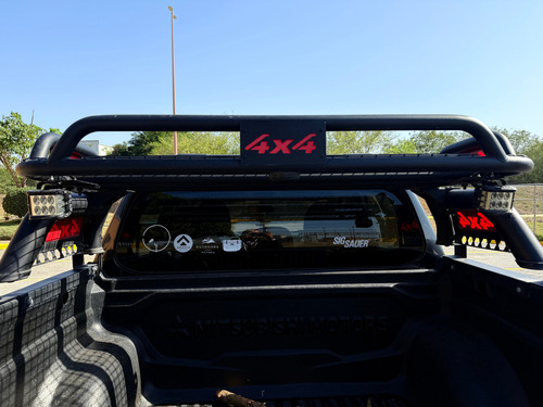 Mitsubishi L200 2.4 Cd Gls 4X4 At