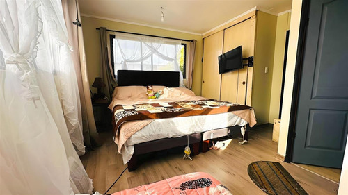 Casa En Venta De 4 Dorm. En Quilicura