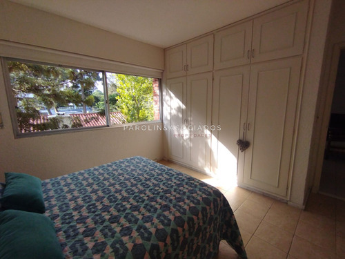 Luminoso Apartamento En Venta En Edificio Aromo, Punta Del Este.