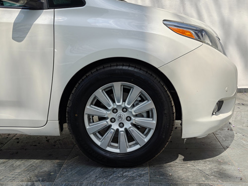 Toyota Sienna 3.5 Limited At