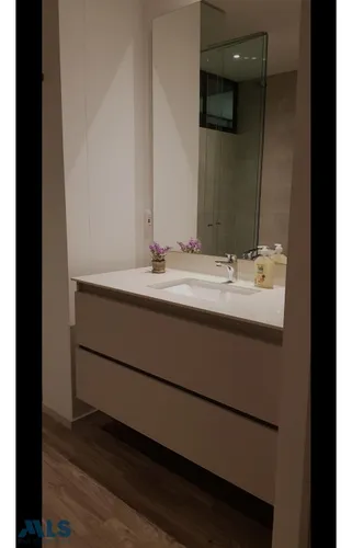 Espectacular Apartaestudio En La Milla De Oro(mls#254075)