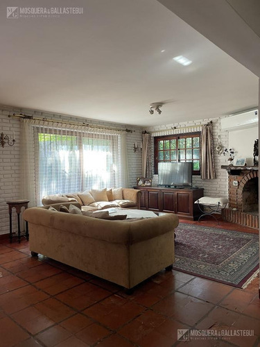 Imagen 6 de 30 de Casa En Excelente Zona De La Horqueta
