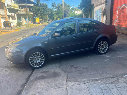 Volkswagen Bora 1.8 Highline T 180cv Cuero