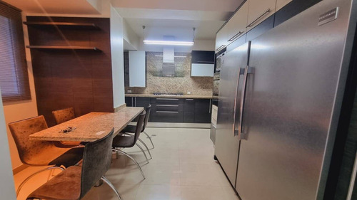 Apartamento En Venta En El Parral, Valencia 287518 Lz