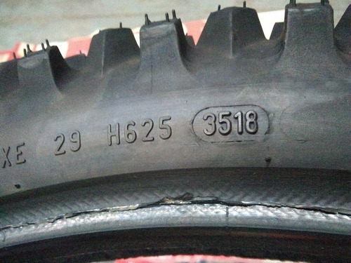 Cubierta Pirelli Scorpion Mid Soft 32 80/100-21