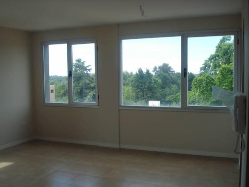 Imagen 2 de 11 de Oficina En Venta En Pilar, G.b.a. Zona Norte