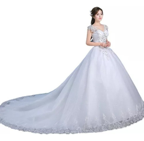 Vestido De Noiva De Cauda Longa Com Diamantes