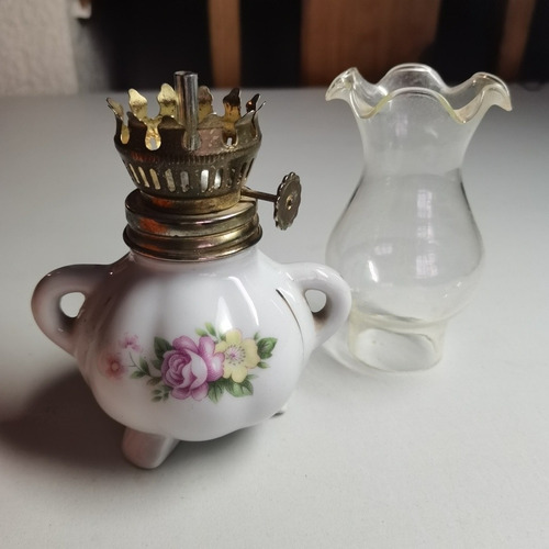 Lamparita De Petróleo Vintage 50s De Porcelana Pequeñita