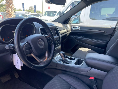 Jeep Grand Cherokee 3.6 LAREDO AT 4X2