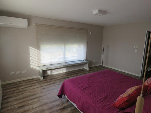 Casa De 4 Dormitorios En Venta - Pileta - Hostal Del Sol - San Eduardo - Aldea