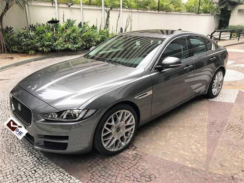 Jaguar Xe 2.0 16v Si4 Turbo Gasolina Pure 4p Automático