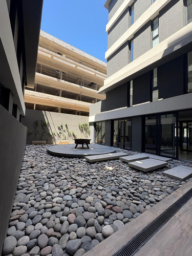 Departamento En Barrio Parque Leloir