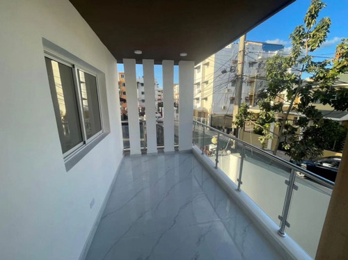 Venta De Lujosa Casa En Prado Oriental San Isidro