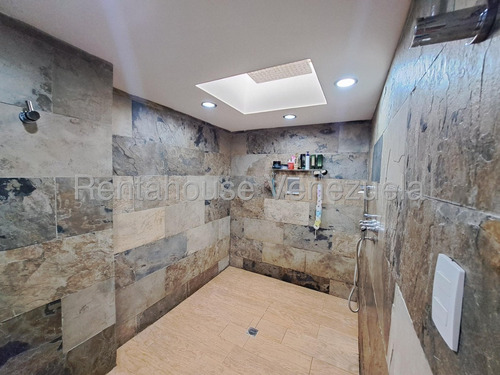 Urb. Guaicai Hermoso Y Espacioso Penthouse Duplex Terraza Con Doble Altura. Mo 25-8897