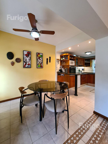 Venta Casa De 3 Dormitorios Con Patio