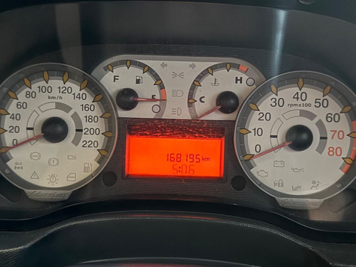 Fiat Strada Adventure 1.8 16V (Cabine Dupla)