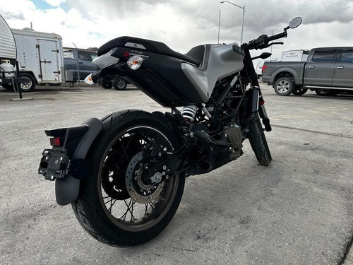 2021 Husqvarna® Vitpilen 401