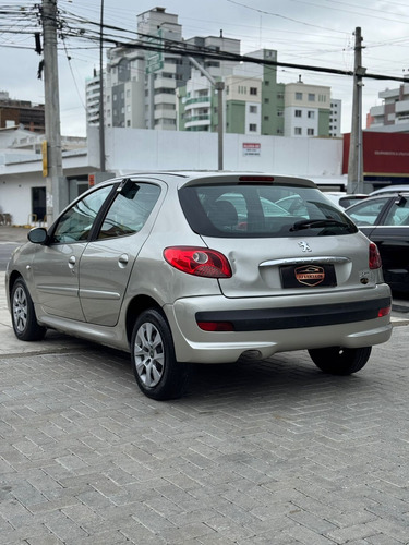 Peugeot 207 207 XR 1.4 Flex 8V 5p