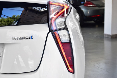 Imagen 7 de 15 de Toyota Prius 1.8 Hybrid - Car Cash