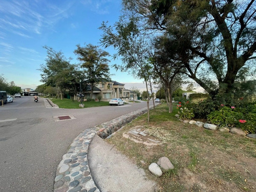 Imagen 6 de 8 de Excelente Terreno En Exclusivo Barrio Privado Cerro Alto, Ultimos Terrenos Disponibles!!!