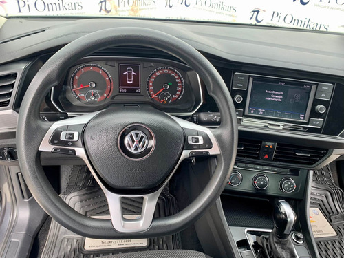 Imagen 11 de 15 de Volkswagen Jetta 2019 1.4 Trendline At
