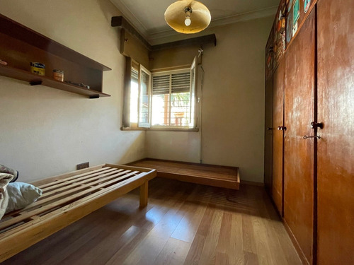 Venta Casa 4 Ambientes 5 Cuadras De Estación Castelar Centro