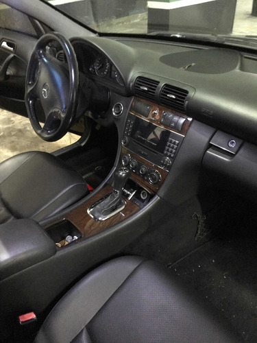Imagem 11 de 15 de Mercedes-benz Classe C 2007 1.8 Avantgarde Kompresor 4p