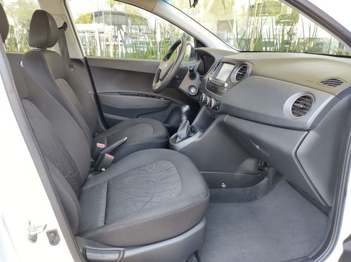 Imagen 8 de 15 de Hyundai Grand I10 Gls Mt 2020