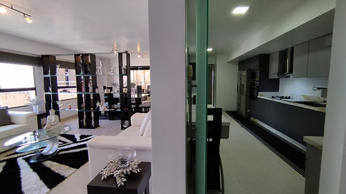Ab Penthouse En Venta En Valencia Urb Prebo Amoblado Y Equipado Tiene 2 Terrazas Y Vistas Espectaculares Edificio Con Planta Eléctrica 50% Vigilancia Cámaras De Seguridad Amelia Ballestas