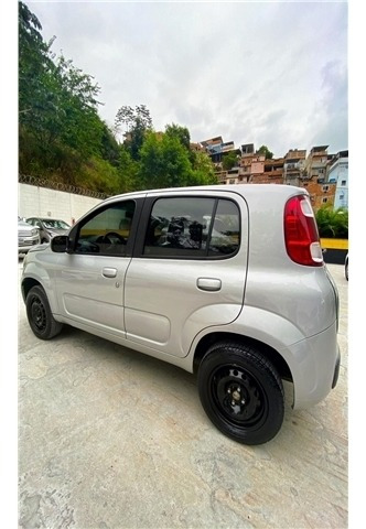 Fiat Uno 1.0 Evo Vivace 8v Flex 4p Manual